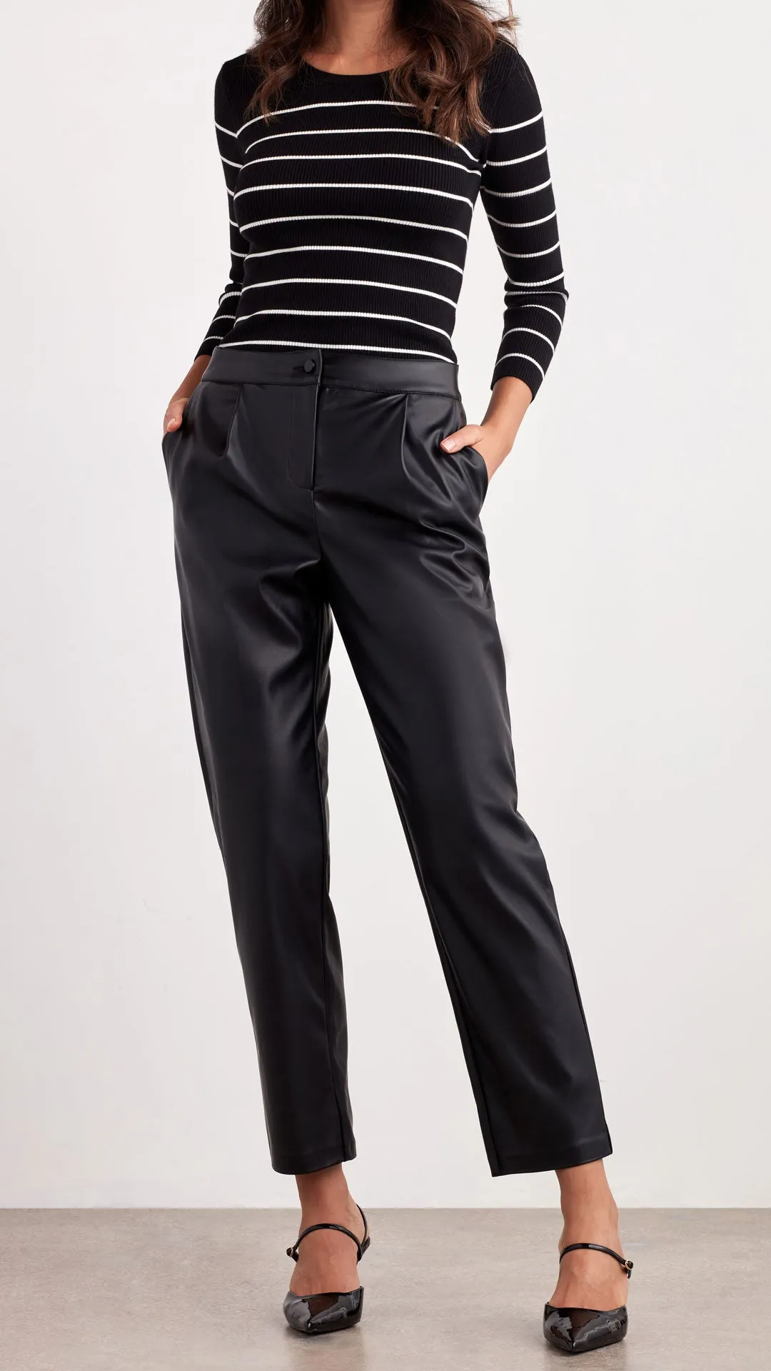 PLEATED FAUX LEATHER PANT