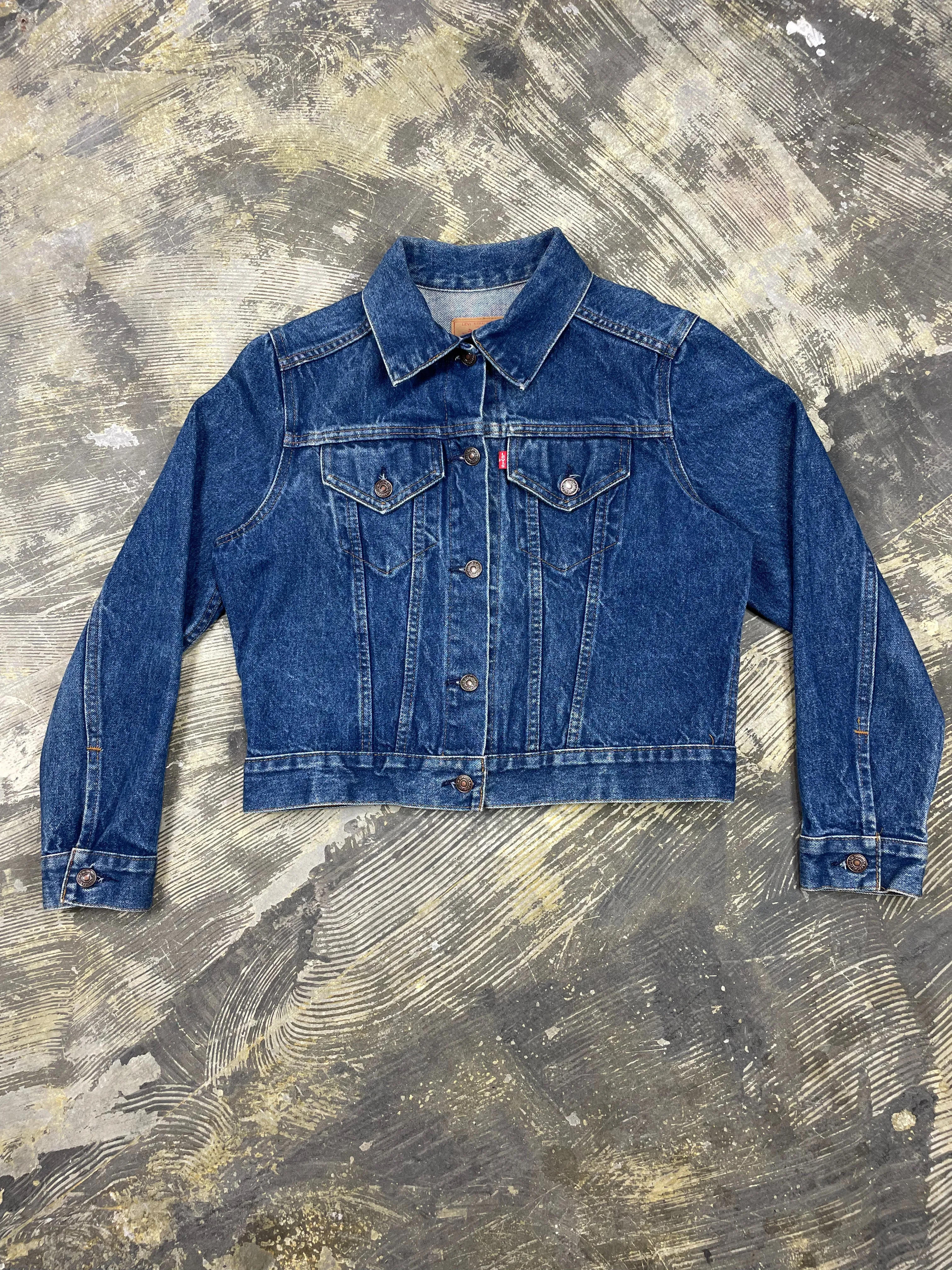 Vintage Levi 2-Pocket USA Indigo Denim Trucker Jacket (JYJ-143)